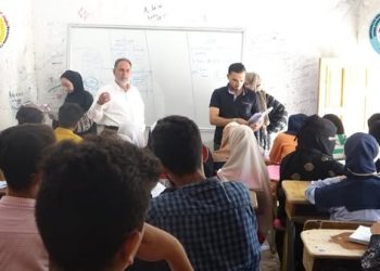 إتحاد المعلمين وإتحاد المهن الصحية بالتنسيق مع تنظيمات المجتمع الديمقراطي في مقاطعة الرقة أطلقو حملة توعوية حول خطر أفة المخدرات